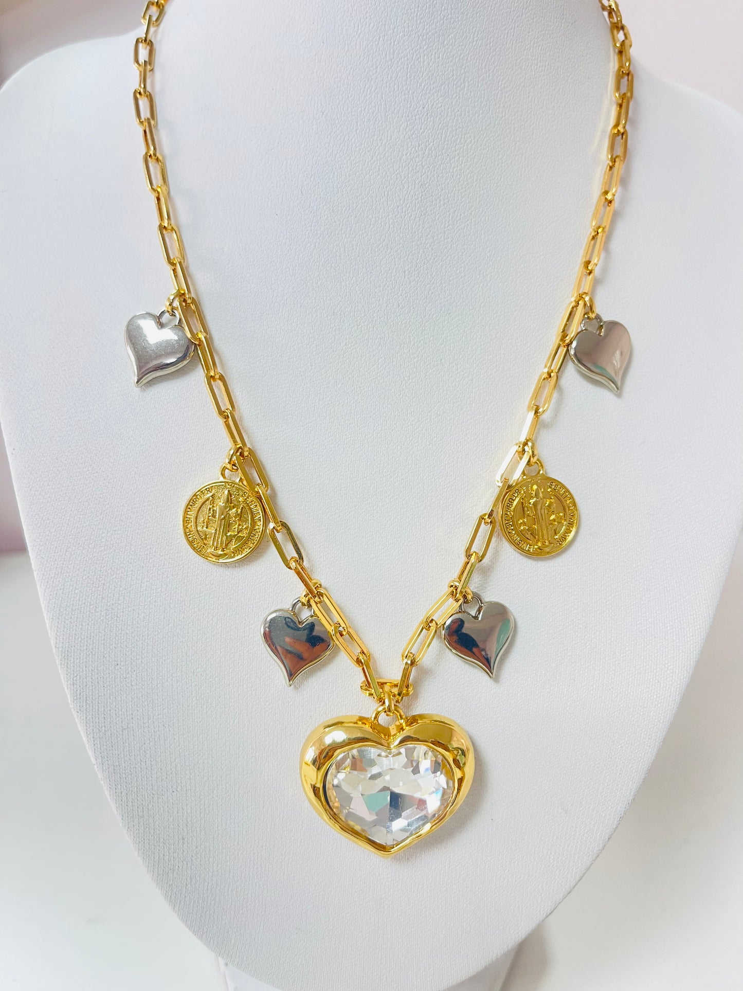 Collar Corazón Protector
